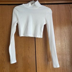 Never worn, turtle neck long sleeve
